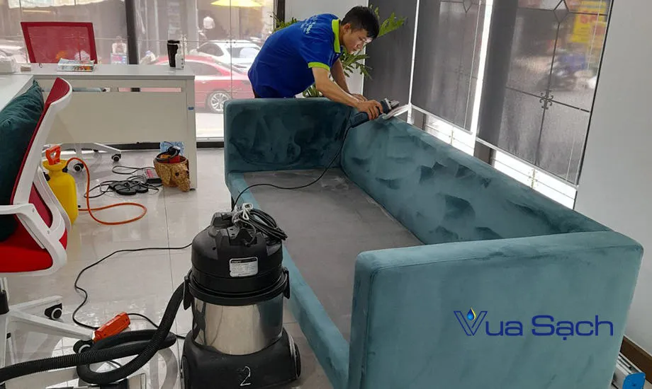 dich-vu-giat-ghe-sofa-nhung-tai-nha-da-nang
