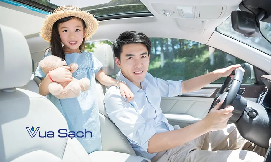 Dich-vu-giat-ghe-o-to-quan-8