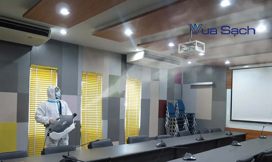 Phun khử khuẩn bình chánh – khử mùi & diệt khuẩn 99% Dich-vu-xit-khu-khuan-huyen-binh-chanh-chuyen-nghiep