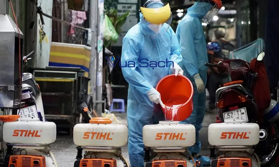 Phun khử khuẩn quận 8 – khử mùi & diệt khuẩn 99% Dich-vu-xit-khu-khuan-quan-8-chuyen-nghiep