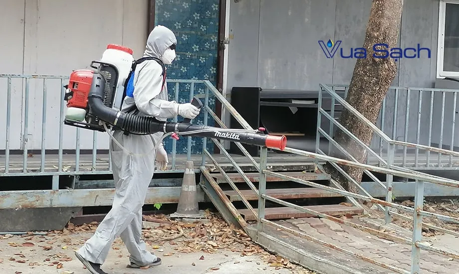 Phun khử khuẩn quận 12 – khử mùi & diệt khuẩn 99% Phun-khu-khuan-quan-12-vua-sach