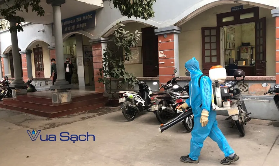 Phun khử khuẩn củ chi – khử mùi & diệt khuẩn 99% Phun-khu-trung-huyen-cu-chi-vua-sach