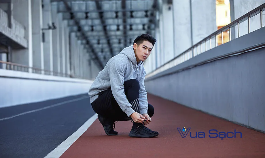 Dịch vụ giặt giày quận 11 – khử mùi & diệt khuẩn 99% Ve-sinh-giay-quan-11-vua-sach
