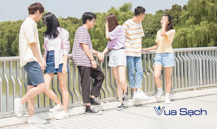 Dịch vụ giặt giày nhà bè – khử mùi & diệt khuẩn 99% Ve-sinh-giay-quan-nha-be-uy-tin