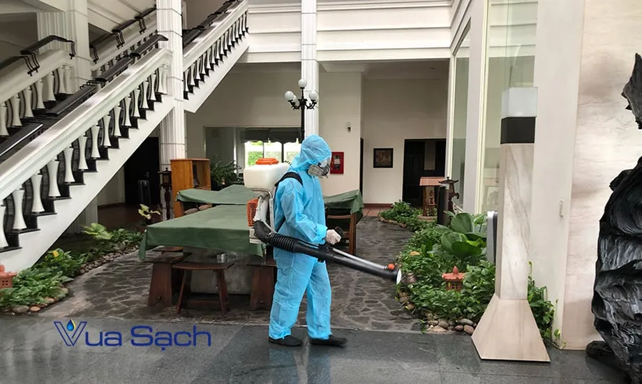 Phun khử khuẩn bình tân – khử mùi & diệt khuẩn 99% Xit-khu-khuan-quan-binh-tan-uy-tin