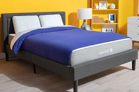 Giat-nem-memory-foam-tai-nha-hcm-vua-sach